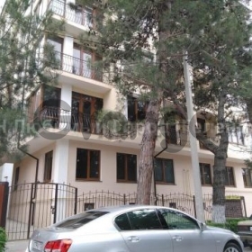 Продается квартира 2-ком 53.5 м² ул. Приморская, 7