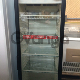 Продам холодильный шкаф со стеклянной дверью бу для кафе