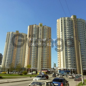 Продается квартира 2-ком 77 м² ул. Драгоманова, 40з, метро Позняки