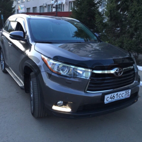 Toyota Highlander 3.5 AT (249 л.с.) 4WD 2014 г.