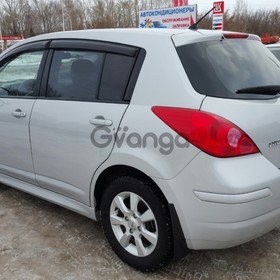 Nissan Tiida 1.6 AT (110 л.с.) 2010 г.