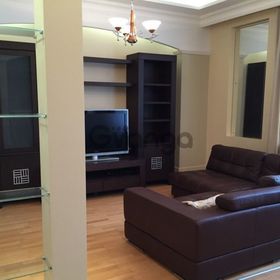 Сдается в аренду квартира 2-ком 58 м² Академика Пилюгина, 22 к 1, метро Новые Черёмушки