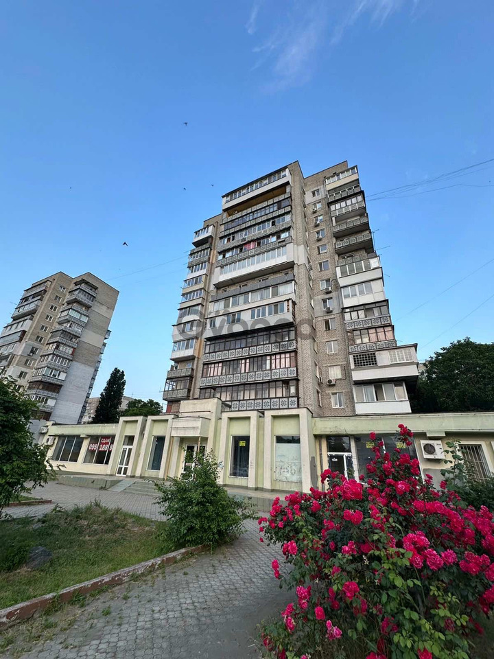 10539_zdam-magazin-u-kiivs-komu-rayoni-fasad-komertsiya-odesa.jpg