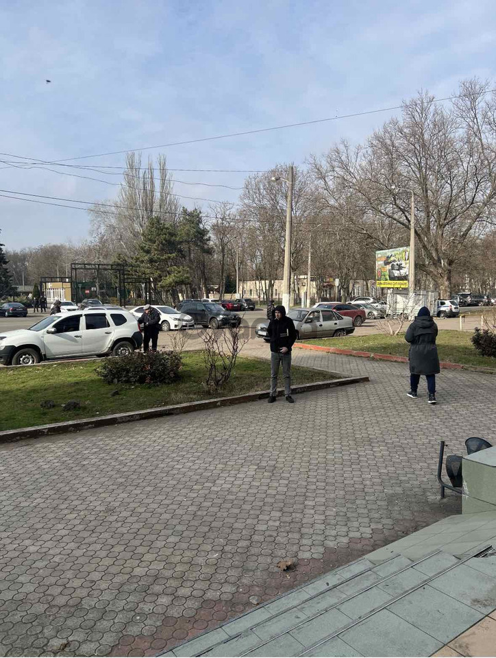10555_prodam-diyuchiy-magazin-po-vul-varnens-ka-kiivs-kiy-r-n-cheremushki-odesa.jpg