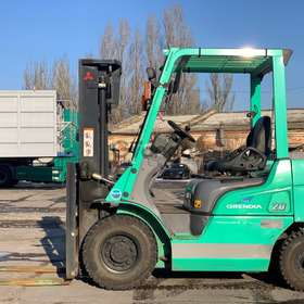 Бензиновий навантажувач Mitsubishi, напрацювання 2919 мотогодин.