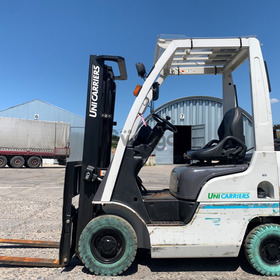 Вилковий автонавантажувач Nissan на 1.5 тонни на немаркiй гумі