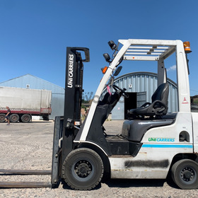 Вилковий автонавантажувач Nissan на 2 тонни, компакт. Модель P1F1A20D