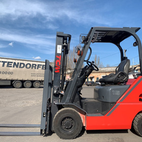 Вилочний автонавантажувач TCM (Nissan), 2021 року з бічним зміщенням