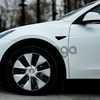 033 Авто на прокат без водія електроавтомобіль Tesla Model Y біла