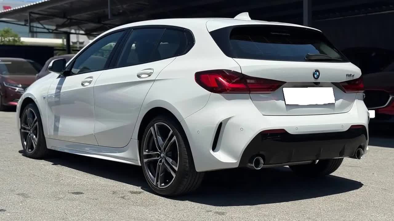 BMW 1 серия 118d AT (143 л.с.) 2021 г.